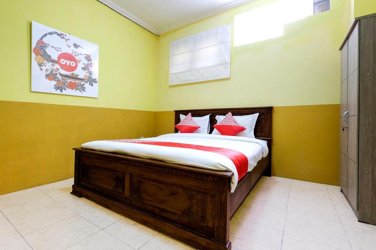 Oyo 338 Guest House Omah Manahan Syariah Solo Exteriér fotografie