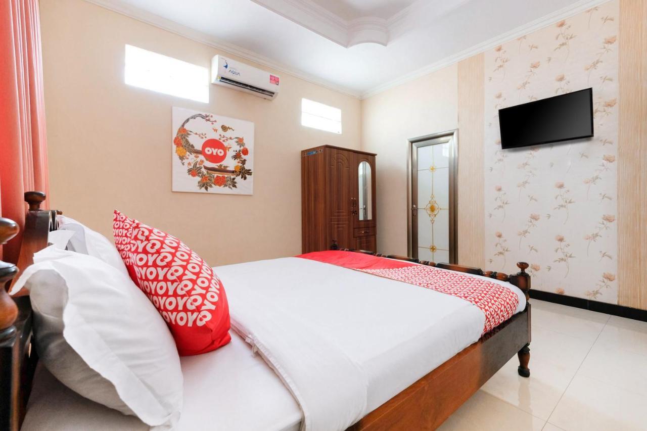 Oyo 338 Guest House Omah Manahan Syariah Solo Exteriér fotografie