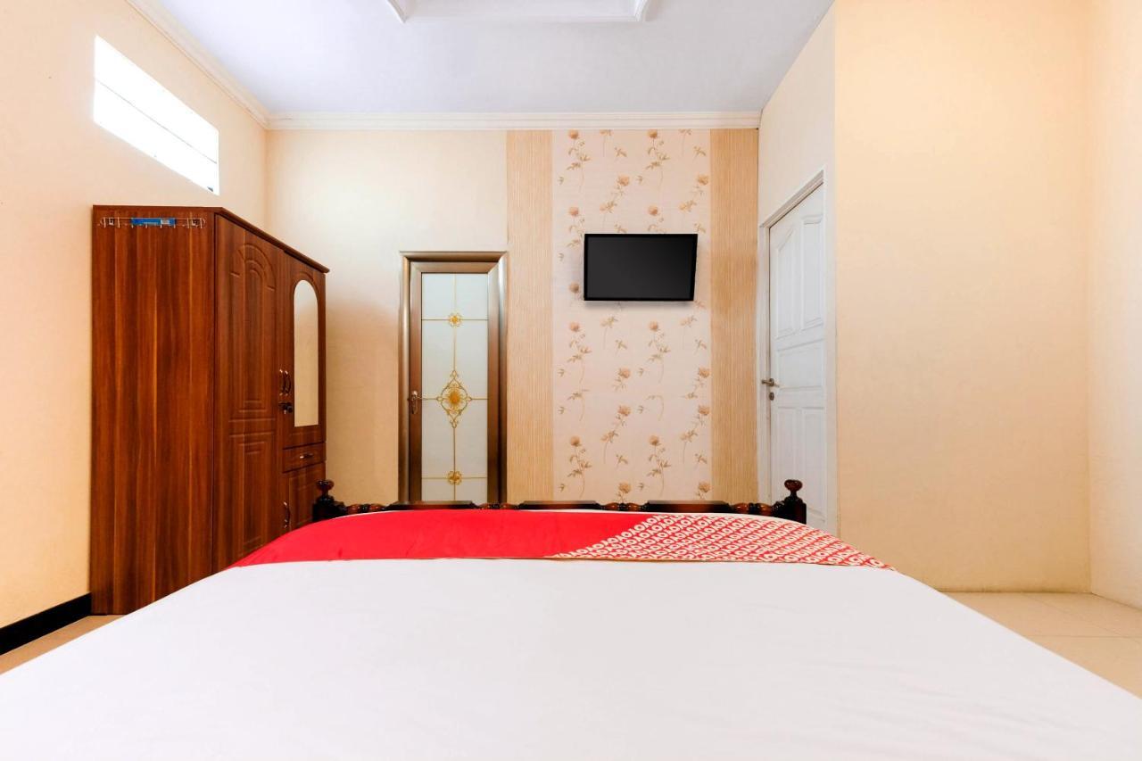 Oyo 338 Guest House Omah Manahan Syariah Solo Exteriér fotografie